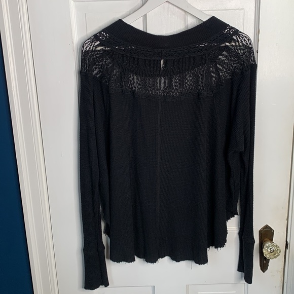 Free People Spring Valley Black Thermal Lace-Trim Top W-128 Sz Small - Picture 9 of 10